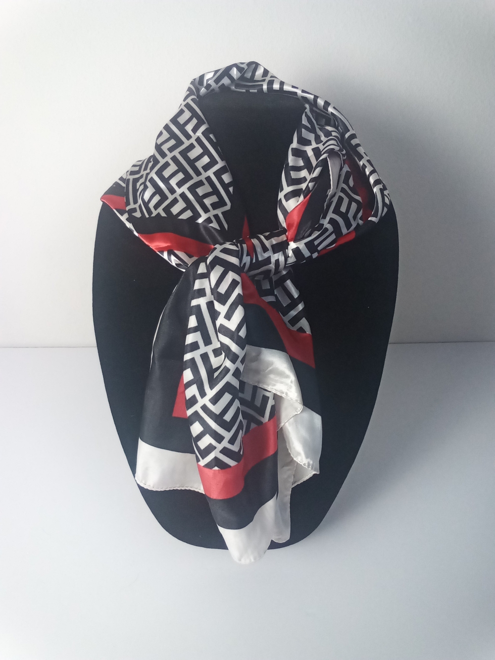 Fendi Logo Black White Red Geometric Scarf